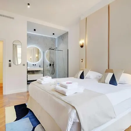 Apartment Elegant Parisian Cheney *