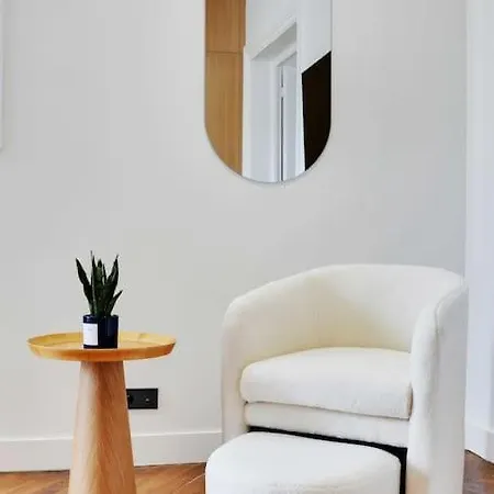 Elegant Parisian Cheney Apartment Paris