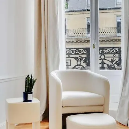 Elegant Parisian Cheney Apartment Paris